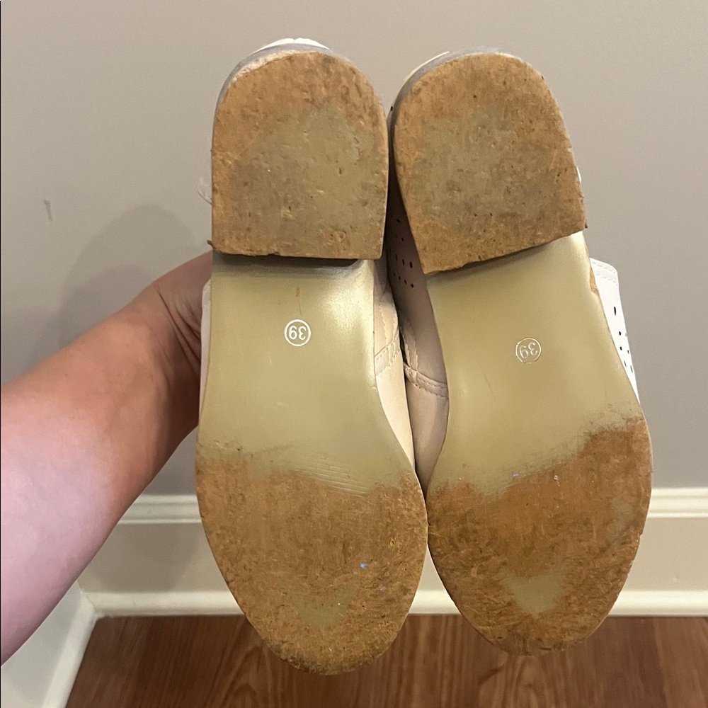 Source Unknown White Perforated Cutout Ankle Boot… - image 7